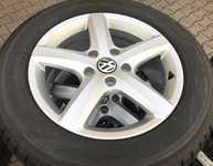 Alu kolo originál VW 8x18" ET53, 5x130x71.5 a Pirelli Scorpion Ice & Snow 255/55 R18 109V XL N1