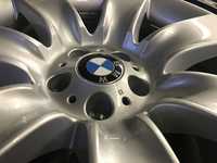 Alu kolo originál BMW 5x120x72.5, 8.5x19" ET25 a Pirelli Winter 240 SottoZero II 245/45 R19 102V RFT *