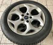 Alu kolo originál FORD 7x16" 5x108x63.3 ET50 a Kleber Krisalp HP2 205/55 R16 91T 80%