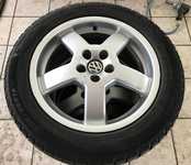 Alu kolo VOTEX 6.5x16" ET42, 5x100x57 a Michelin Alpin 205/55 R16 91H 60%