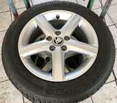 Alu kolo originál VW 6x15" ET40, 5x100x57 a Michelin Alpin A4 185/60 R15 88T XL 98%