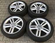 Alu kolo originál AUDI 8.5x20" ET43, 5x112x66.5 a Pirelli Winter 240 SottoZero II 255/40 R20 101V XL FR AO 60%