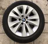 Alu kolo originál BMW 7.5x17" ET20, 5x120x72.5 a Goodyear Eagle UltraGrip GW-3 225/50 R17 94H RFT 10%