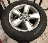 Alu kolo originál VW 6x15“ ET43, 5x112x57 a Pirelli Winter 190 SnowControl III ECOIMPACT 195/65 R15 91T 70%