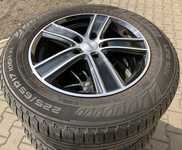 Alu kolo DEZENT 7.5x17" 5x127x71.5 ET40 a Nokian Line SUV 225/65 R17 106H XL 50%