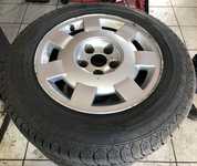 Alu kolo originál VW 7x15“ ET46, 5x112x57 a Semperit Van-Grip 2 195/70 R15 C 104/102R 90%