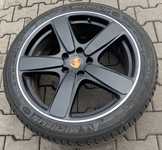 Alu kolo originál PORSCHE CAYENNE 10x21“ ET50, 5x130x71.5 a Michelin Latitude Alpin LA2 295/35 R21 107V XL 30%