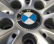 Alu kolo originál BMW 8x17" ET30, 5x120x72.5 a Bridgestone Blizzak LM-32 225/55 R17 97H * RFT 40%