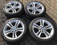 Alu kolo originál BMW 8x18" ET34, 5x120x72.5 a Pirelli Winter 240 SottoZero II 225/45 R18 95V XL * RFT 80% + čidla tlaku TPMS