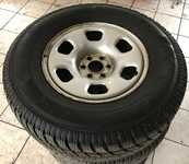 Plechový disk KFZ 7920 7Jx16 6x114.3x66 ET30 a GT Radial Savero WT 255/70 R16 111T 60%