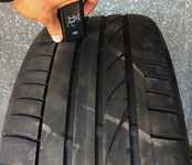 Bridgestone RE050A 245/45 R17 95Y AO