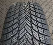 Alu kolo originál AUDI 8.5x20" ET37, 5x112x66.5 a Bridgestone LM001 245/45 R20 103W XL AO 99% + čidla tlaku TPMS