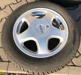 Alu kolo originál OPEL 6x15" ET49, 4x100x56.5 a Barum Brillantis 2 185/65 R15 88T 99%