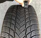 Bridgestone LM001 245/45 R20 103W XL AO