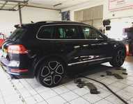 VW TOUAREG jsme obuli na Alu kolo 10x22" ET50, 5x130x71.5 a Kumho KU31 285/35 R22 102Y