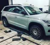 ŠKODA KODIAQ jsme obuli na Alu kolo KESKIN 9x20“ ET30, 5x112x57 a Pirelli Winter 270 SottoZero II 235/45 R20 100W XL