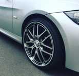 BMW 3 jsme obuli na Alu kolo BORBET 9x20" ET35, 5x120x72.5 a Kumho KU31 225/35 R20 90Y