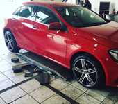 MERCEDES A-Class jsme obuli na Alu kolo RONDELL 8.5x18“ ET45, 5x112x66.5 a Pirelli PZero Nero GT 225/40 R18 92Y XL FR