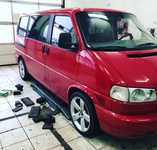 VW T4 jsme obuli na Alu kolo originál AUDI 8x18" ET41 5x112x57 a Continental ContiProContact 235/40 R18 95H XL