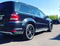 MERCEDES GL-Class jsme obuli na Alu kolo MOTEC 8.5x20“ ET45, 5x112x66.5 a Michelin Latitude Sport 275/50 R20 109W MO