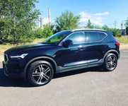 VOLVO XC40 jsme obuli na Alu kolo DEZENT 7.5x18" ET50, 5x108x63.3 a Continental PremiumContact 6 235/55 R18 100V