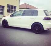 VW GOLF jsme obuli na Alu kolo KESKIN 8x18“ ET45, 5x112x57 a Austone SP-7 225/40 R18 92Y