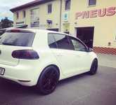 VW GOLF jsme obuli na Alu kolo KESKIN 8x18“ ET45, 5x112x57 a Austone SP-7 225/40 R18 92Y