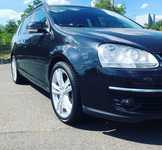 VW GOLF jsme obuli na Alu kolo originál AUDI 7x18" ET43, 5x112x57 a Saetta Touring 2 225/40 R18 92Y XL