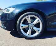 AUDI A6 jsme obuli na Alu kolo originál Alu kolo originál AUDI 8.5x19" ET32 5x112x66.5 a Pirelli PZero 255/40 R19 100Y XL