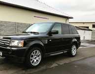 LAND ROVER RANGE ROVER jsme obuli na Alu kolo originál LAND ROVER 9x19“ ET53 5x120x72.5 a Dunlop Grandtrek WT M3 255/50 R19 107V XL + čidla tlaku TPMS