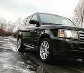 LAND ROVER RANGE ROVER jsme obuli na Alu kolo originál LAND ROVER 9x19“ ET53 5x120x72.5 a Dunlop Grandtrek WT M3 255/50 R19 107V XL + čidla tlaku TPMS