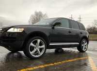 VW TOUAREG jsme obuli na Alu kola ALUTEC 9x20“ ET45 5x120x65 a Uniroyal RainSport 3 275/40 R20 106Y XL