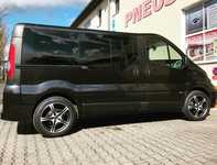 OPEL VIVARO jsme obuli na Alu kolo originál RONAL 8x18" 5x118x71 ET45 a Tracmax X-Privilo TX-3 235/50 R18 101Y