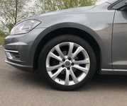 VW GOLF jsme obuli na Alu kolo originál ŠKODA 7.5x17“ ET49, 5x112x57 a Continental SportContact 5 225/45 R17 91W a Pirelli Cinturato P7 225/45 R17 91W