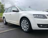 ŠKODA OCTAVIA jsme obuli na Alu kolo originál ŠKODA 7x17" 5x112x57 ET49 a Lassa Driveways 225/45 R17 91W