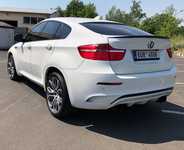 BMW X6M jsme obuli na Alu kolo originál BMW Přední 5x120x74 10x21" ET40 a Dunlop SP Sport Maxx 285/35 R21 105Y XL RFT *, Zadní 5x120x72,5 11.5x21" ET38 a Dunlop SP Sport Maxx 325/30 R21 108Y XL RFT *