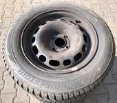 Plechový disk Peugeot KFZ 7815 6,5Jx15 4x108x65 ET27 a Bridgestone Blizzak LM001 Evo 195/65 R15 91T 98%