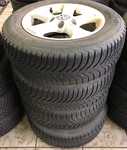 Alu kolo originál VW 6.5x15“ ET50, 5x112x57 a Michelin Alpin A4 195/65 R15 91T 60%