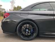 BMW M4 jsme obuli na Alu kolo originál BMW M4 5x120x72.5 Přední 9x19" ET29 a Michelin Pilot Alpin PA4 265/35 R19 98W *, Zadní 10x20" ET40 a Michelin Pilot Alpin PA4 285/30 R20 99W * + čidla tlaku TPMS