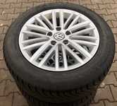 Alu kolo originál VW 6.5x16" ET46 5x112x57 a Goodyear Vector 4Seasons 205/55 R16 94V AO 40%