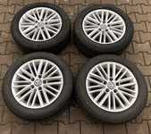 Alu kolo originál VW 6.5x16" ET46 5x112x57 a Goodyear Vector 4Seasons 205/55 R16 94V AO 40%