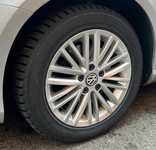 VW PASSAT jsme obuli na Alu kolo originál VW 6.5x16" ET46 5x112x57 a Saetta Winter 205/55 R16 91H