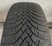 Falken EuroWinter HS01 245/40 R20 99V