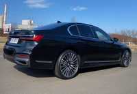 BMW 7 jsme obuli na Alu kolo originál BMW 5x112x66.5 PŘEDNÍ 8.5x21“ ET25 a Pirelli PZero 245/35 R21 96Y RFT *, ZADNÍ 10x21“ ET41 a Pirelli PZero 275/30 R21 98Y RFT * + čidla tlaku TPMS