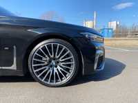 BMW 7 jsme obuli na Alu kolo originál BMW 5x112x66.5 PŘEDNÍ 8.5x21“ ET25 a Pirelli PZero 245/35 R21 96Y RFT *, ZADNÍ 10x21“ ET41 a Pirelli PZero 275/30 R21 98Y RFT * + čidla tlaku TPMS