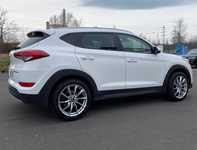 HYUNDAI TUCSON jsme obuli na Alu kolo ADVANTI 8.5x19" 5x114.3x67 ET40 a Aplus A607 245/45 R19 102W XL