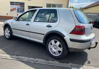 VW GOLF jsme obuli na Alu kolo originál VW 6.5x16" ET42, 5x100x57 a 2ks Bridgestone Turanza ER300 205/55 R16 91V 70% a 2ks Continental ContiSportContact 2 205/55 R16 91V 70%