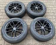 Alu kolo WHEELWORL WH33 8.5x19" ET25, 5x112x66.5 a Triangle Snowlink PL02 235/55 R19 105V XL