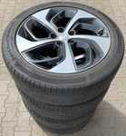 Alu kola originál HYUNDAI 7.5x19“ ET53, 5x114.3x67 a 2ks Uniroyal RainSport 5 245/45 R19 102Y XL 80% a 2ks Continental SportContact 5 245/45 R19 98W 10%