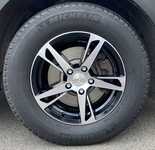 HYUNDAI TUCSON jsme obuli na Alu kolo GARMANI 6.5x16" ET45, 5x114.3x67 a Michelin Latitude Tour HP 215/70 R16 100H + čidla tlaku TPMS